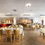 Akademie 酒店 4*
