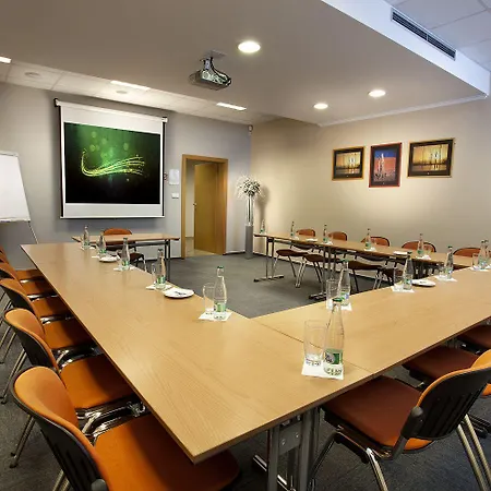 Akademie ホテル 4*