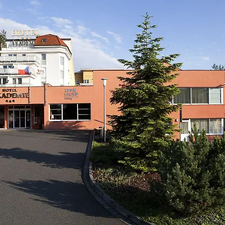 Akademie 4* Хоцеради