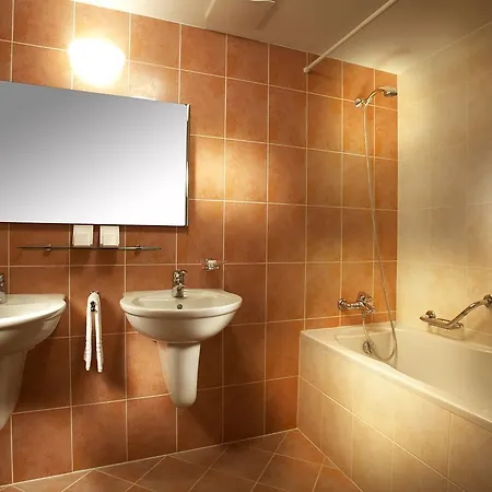 Akademie ホテル Chocerady