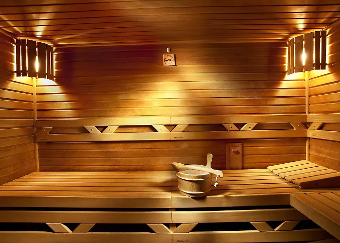 Akademie Hotel 4*