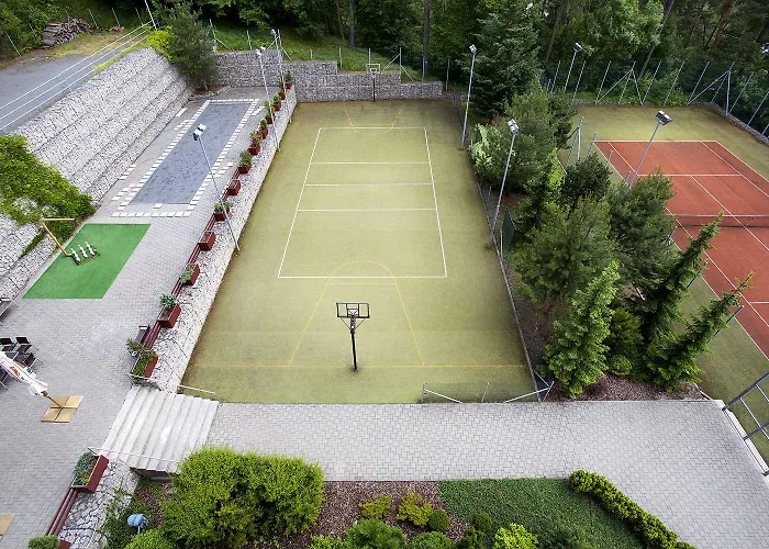 Akademie Hotel 4*